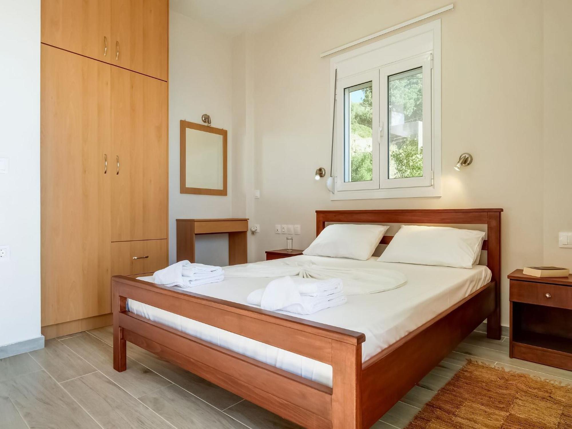Seaview Studio In Beautiful Setting West From Chania Ravdhoukha Exterior photo